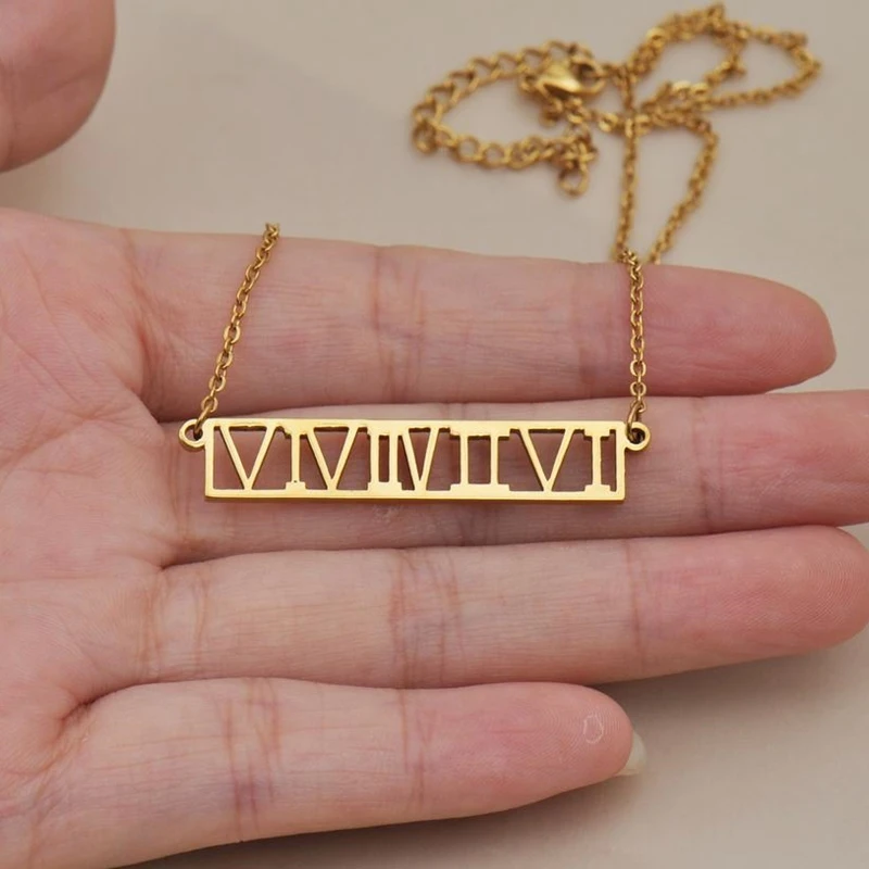 Spersonalizowane Długie Ramki Nazwę Naszyjnik Rzymskie Cyfry Data Tabliczka Wisiorek Niestandardowe Naszyjnik Kobiety Biżuteria