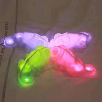 2020 Dropship twórczy kolorowy Silikonowy Kameleon LED Night Light miękka Vinyl struktura doskonały Tenis akcesoria lampa USB Power