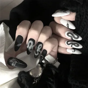 24шт fałszywych paznokcie z klejem design czarny i biały wąż zaawansowane ciemny wymienny фалис paznokcie Manicure patch tai