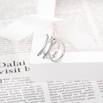 BAOLAISI dwa okrągłe pierścienie dla kobiet geometryczne modne pierścienie ze stali nierdzewnej w kolorze złota obrączki ślubne, markowe biżuteria