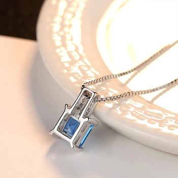 DOTEFFIL 925 srebro próby poduszka-Cut oryginalny błękitny topaz wisiorek naszyjnik z 40+5 cm pudełko łańcucha eleganckie srebro biżuteria kobiet