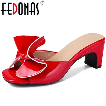 FEDONAS 2020 letnia nowa moda zwięzłe damskie lakierowane sandały klapki monochromatyczne kolory motyl węzeł Casual buty kobieta