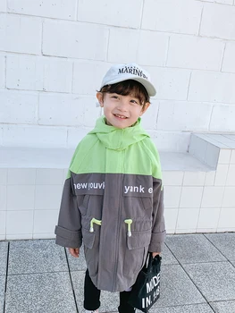 Fotelik płaszcz chłopcy wiosna i jesień koreańskie płaszcz Baby 2020 długa odzież dziecięca dzieci zachodni styl nowy płaszcz
