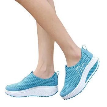 Kobiety dorywczo adidasy buty sportowe moda wzrost wysokości kobieta 2020 oddychająca przewiewna siatka huśtawka kliny buty do biegania