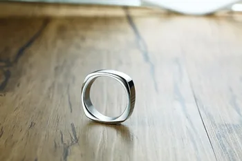 Moda 7 mm czarne złoto srebro kolor stal nierdzewna modne pierścienie dla chłopca i chłopca Przyjaźń mężczyźni pierścień proste biżuteria pierścień męski