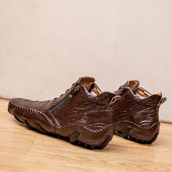 Nowe męskie wiosenno-zimowe ciepłe pluszowe buty wykonane ręcznie ze skóry wołowej Split-skóra uliczne buty antypoślizgowe męskie obuwie robocze botki