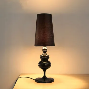 Nowoczesne lampy stołowe Guard Hat lampy stołowe do sypialni, salonu, gabinetu czytania Tafellamp Gold Silver LED E27 Lampara De Mesa