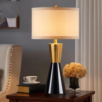Postmodernistycznej Luxtry czarne złoto ceramika amerykański prosty projekt przykładowy pokój dzienny Bdroom ozdoby lampa szafka kontrolna