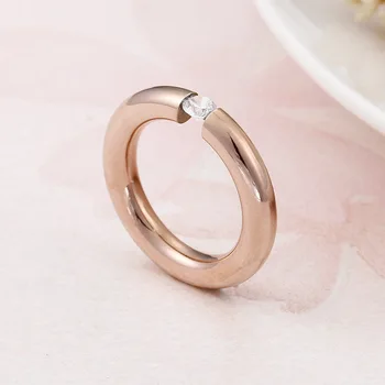 Sprzedaż Tytanu pierścień ze stali nierdzewnej okrągły kształt AAA CZ Kryształ obrączki dla kobiet romantyczny prezent biżuteria