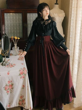 Zrób cichą dziewczynę europejskiej gotyckie koronki koszuli z długim rękawem pałac naprawczy starożytne drodze klasyczny garnitur