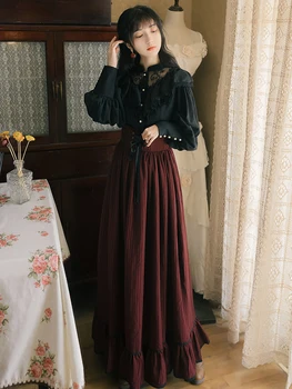 Zrób cichą dziewczynę europejskiej gotyckie koronki koszuli z długim rękawem pałac naprawczy starożytne drodze klasyczny garnitur